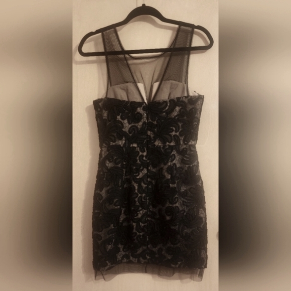 BCBGMAXAZRIA beautiful Embroidered black party dress - Picture 4 of 6